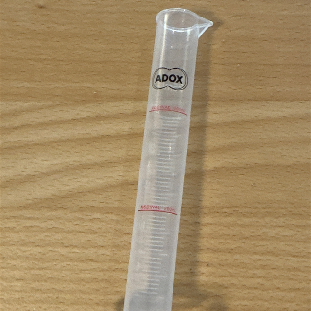 Messzylinder ADOX Rodinal