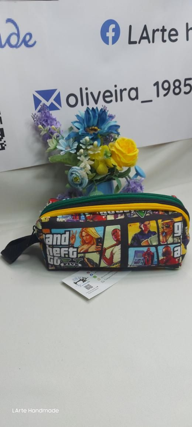 Estojo escolar triplo GTA 5