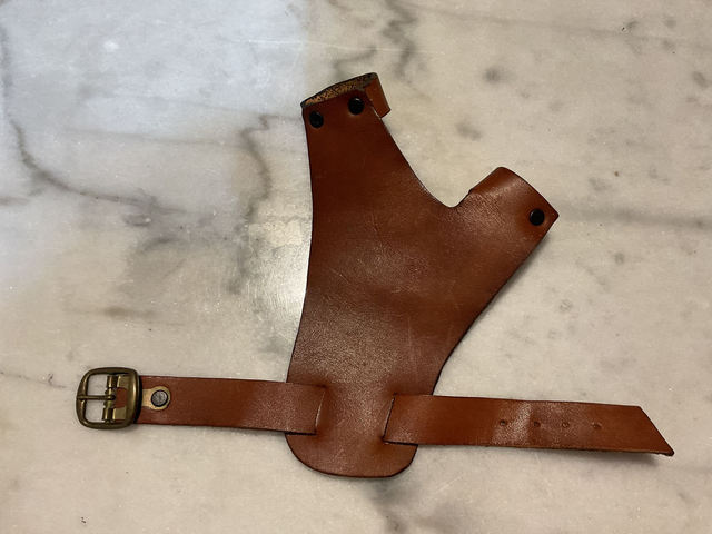 12 ... cuir protection spécial lance pierre - main gauche - 