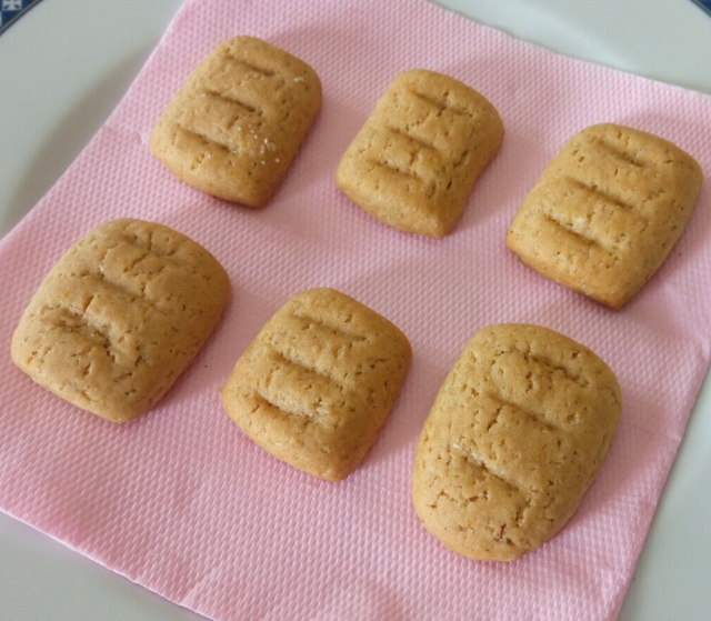 TOZZETTI ALLA CANNELLA (VEGANI) Confezione da 400 gr.