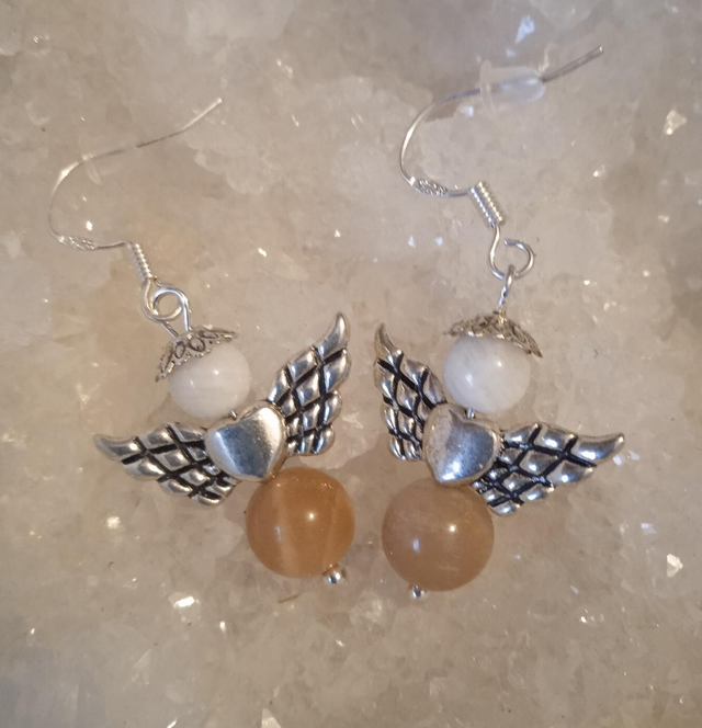 pierre de lune ( boucles d'oreilles "anges") 
