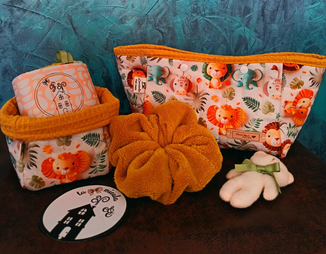 Ensemble bébé sur commande 