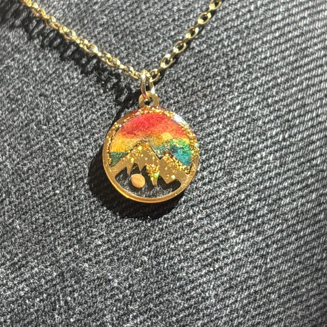 Collier doré Montagne &amp; Graine de moutarde Rouge-orange-vert