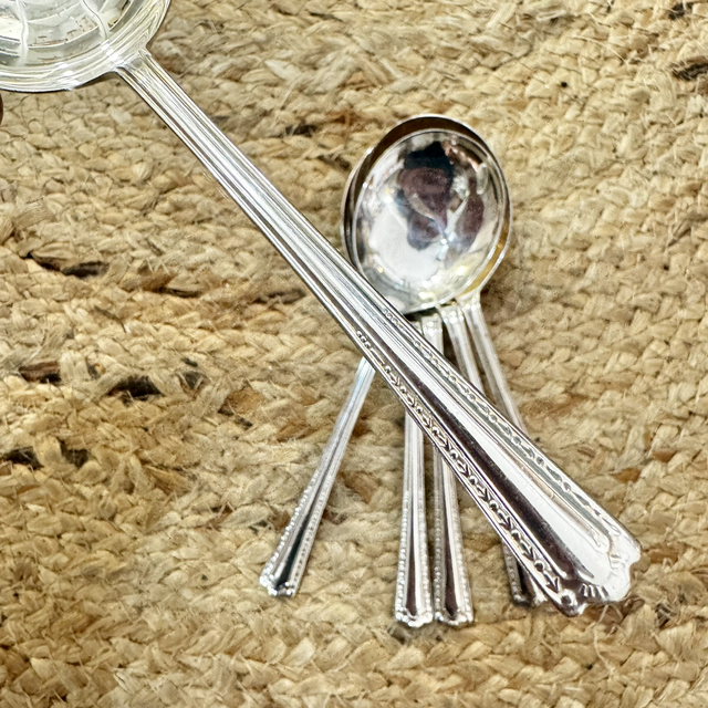 Cuillère anglaise ronde