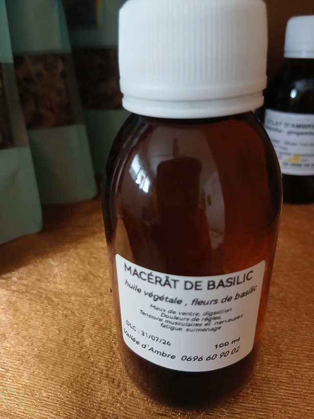 MACÉRÂT HUILEUX DE BASILIC 