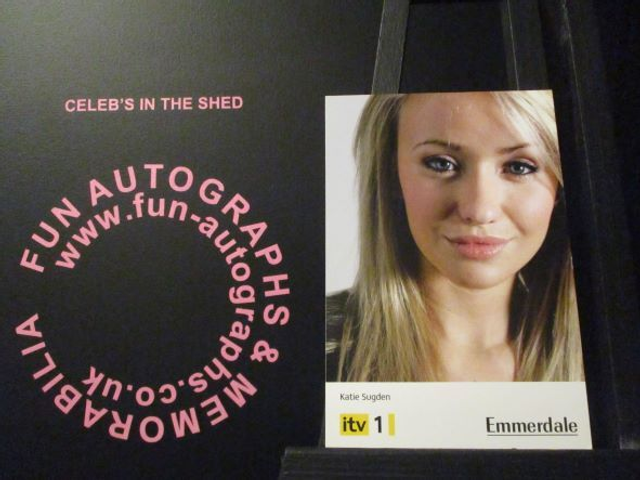 Sammy Winward (Katie Sudgen) Original Emmerdale Yellow &amp; Black Itv1 Logo Cast Card