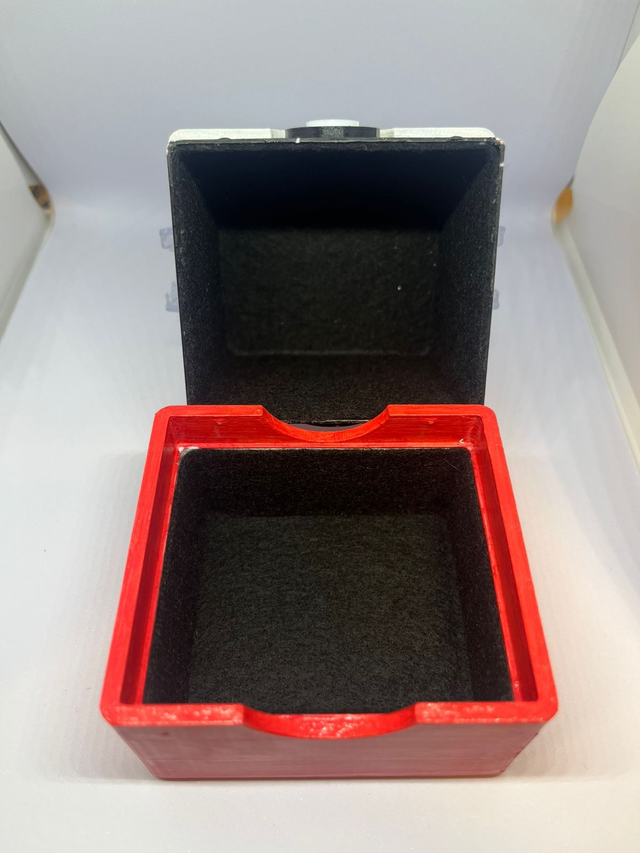 Deckbox Pokémon TCG - Pokébola