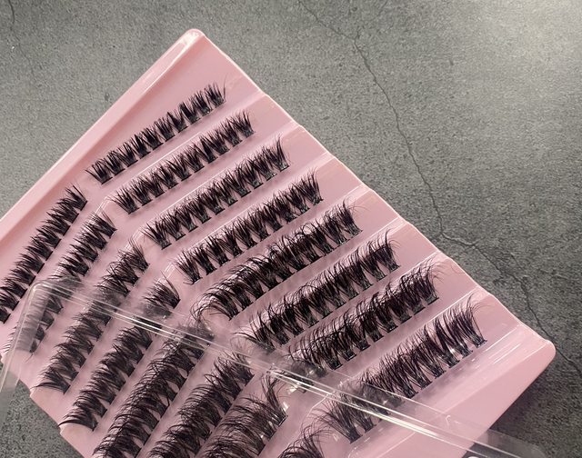 XS Boo Lash Clusters