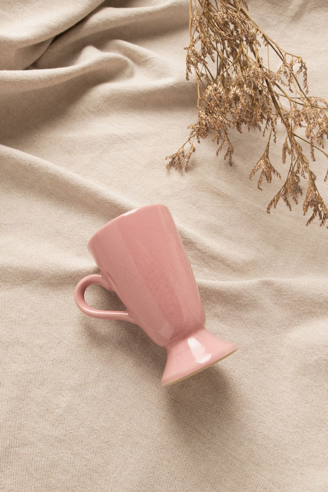 Gobelet sur pied rose ✨