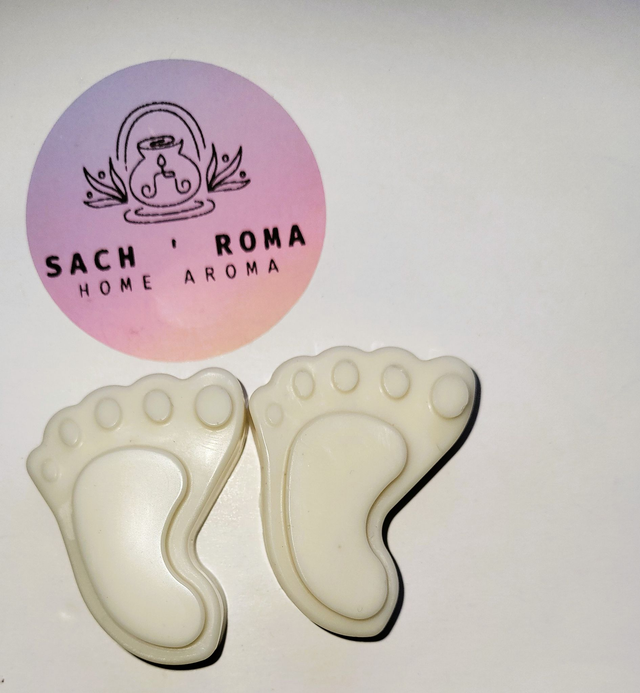 Baby Shower Gift / Baby Gender reveal