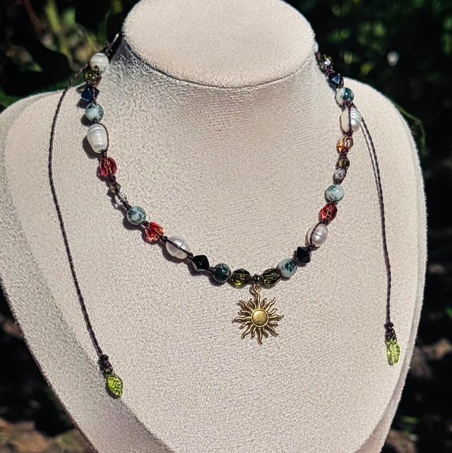 Collier AURA agate arbre, cristaux Swarovski et perles d’eau douce