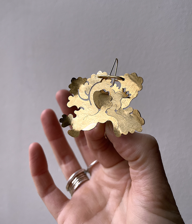 Oeillet martelé doré