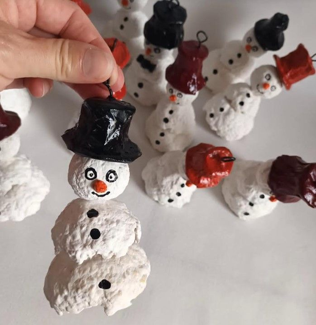 SUSPENSION BONHOMME DE NEIGE, crème, en papier mâché, fait main, décoration unique de Noël