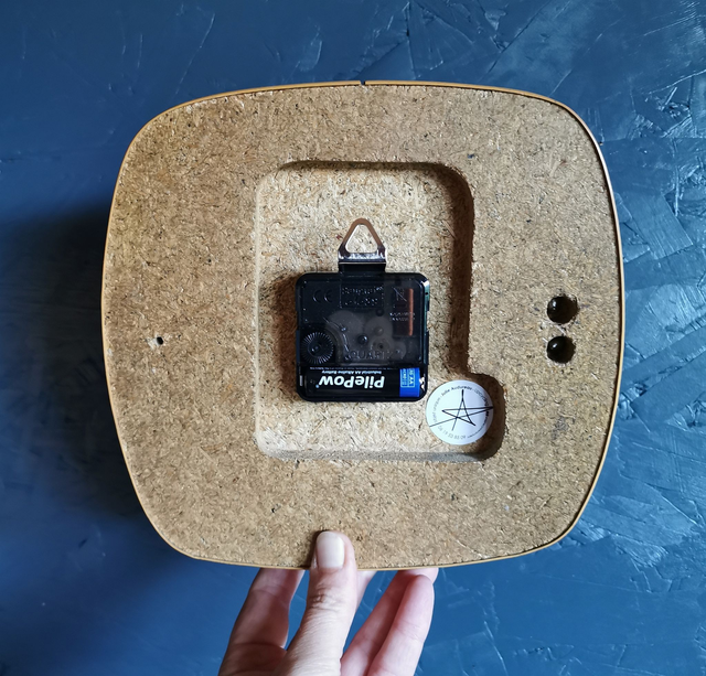 Horloge formica vintage pendule murale silencieuse "Jaz noir jaune"