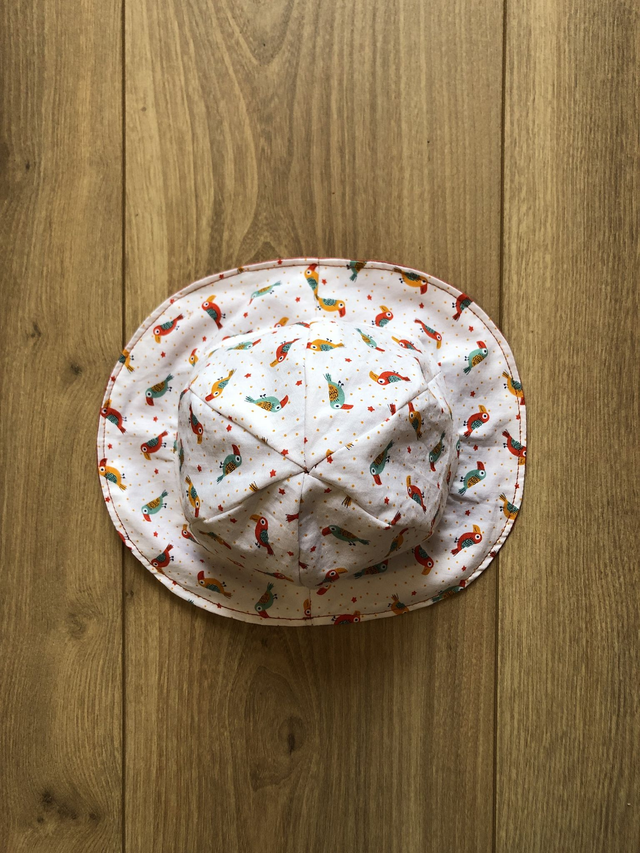 Bob 0-3 mois réversible - motif perroquets