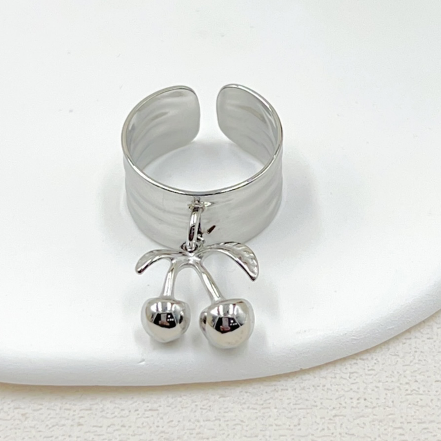 Bague pendentif cerise 