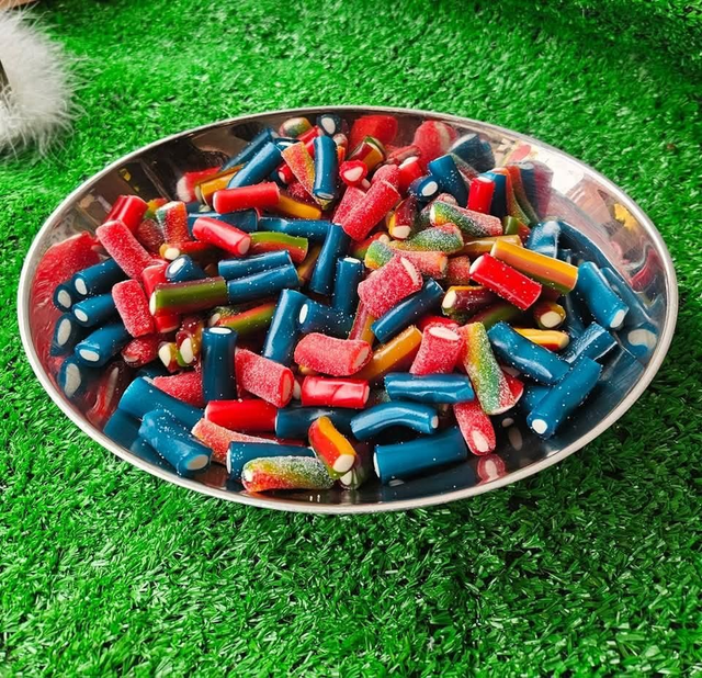 1kg Mixed Pencil Pieces