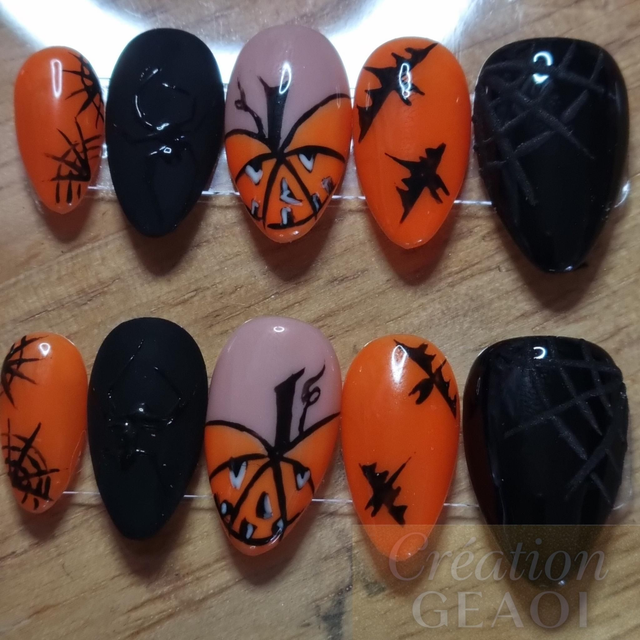 Pumpkin halloween 2025 Amande XS créer sur commande délai de 7jours ouvrable