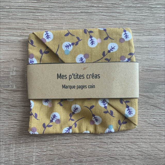 Marque pages coin en tissu