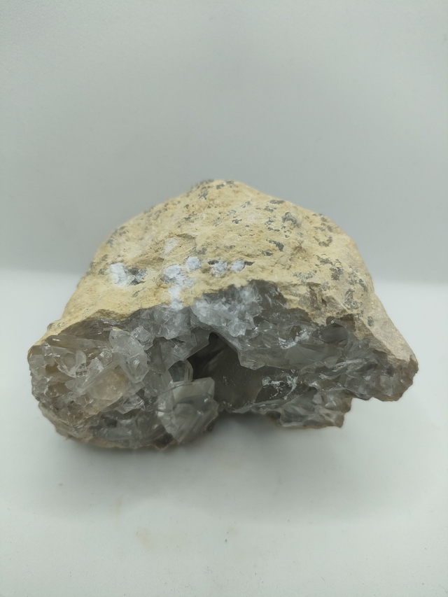 GEODES DE QUARTZ BLANC 325gr