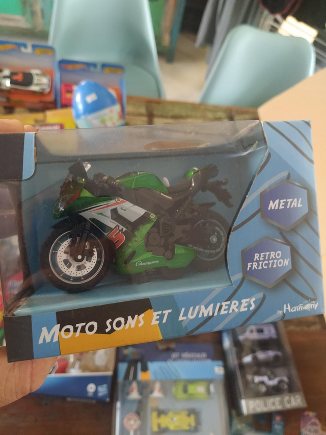 MOTO SONS ET LUMIÈRE