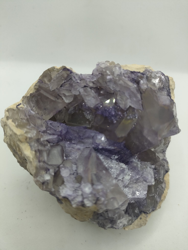 DEMI GEODE D'AMETHYSTE  485gr