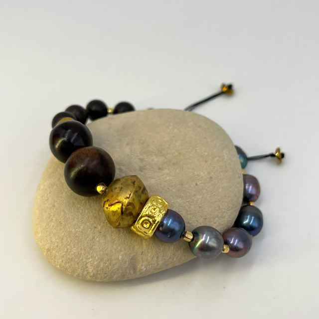 Bracelet perle de culture d&#039;eau douce noires et ébène 