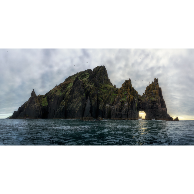 Inis Na Bró - Cathedral Rocks