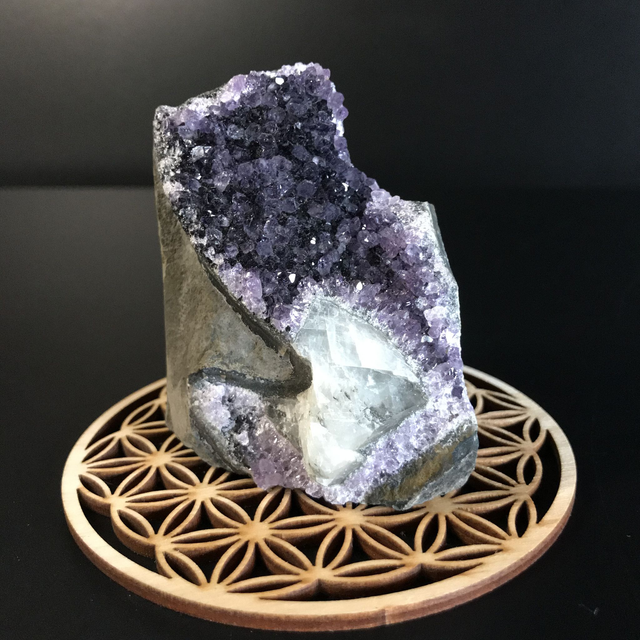 AMETHYSTE avec CALCITE - DRUSE [Uruguay/Amérique du Sud]