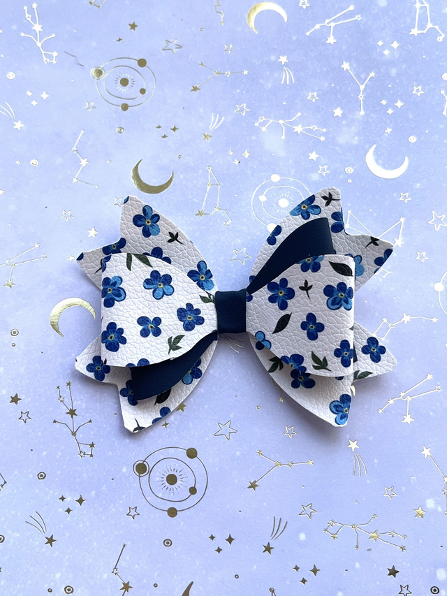 Blue flower hair bow