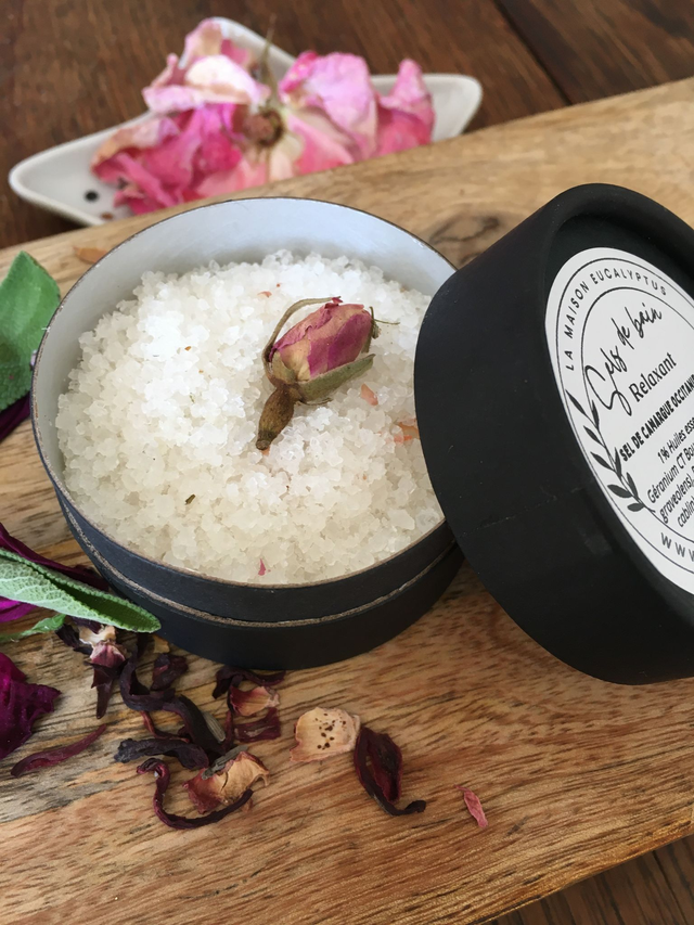 Sels Parfumés aux huiles essentielles : relaxant & purifiant