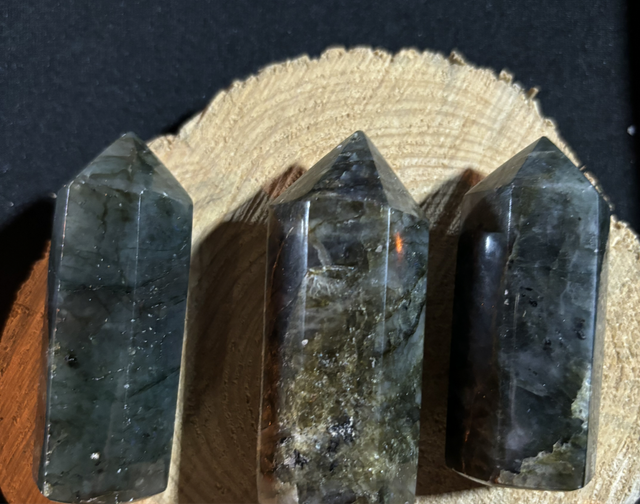 Pointe de labradorite