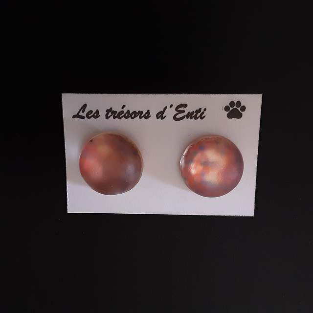 Boucle d&#039;oreille nacré scintillant vieux rose effet opale