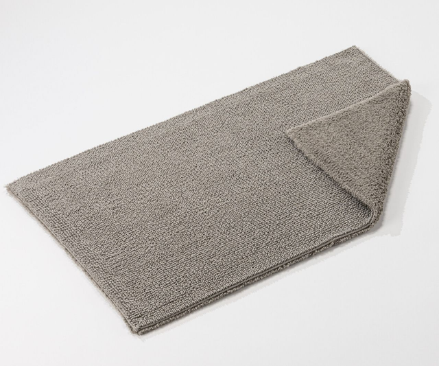 Abyss Habidecor Bay bath mats color 940 athmosphere