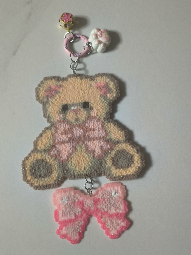 Porte-clés ours en peluche mignon en perles à repasser – fait main