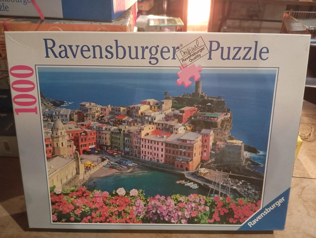 Puzzle ravensburger 1000 pièces port coloré
