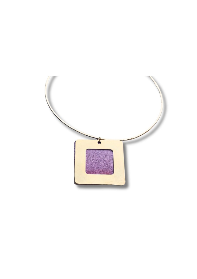 Girocollo "Geometrie" (Quadrato, in pelle e ottone)