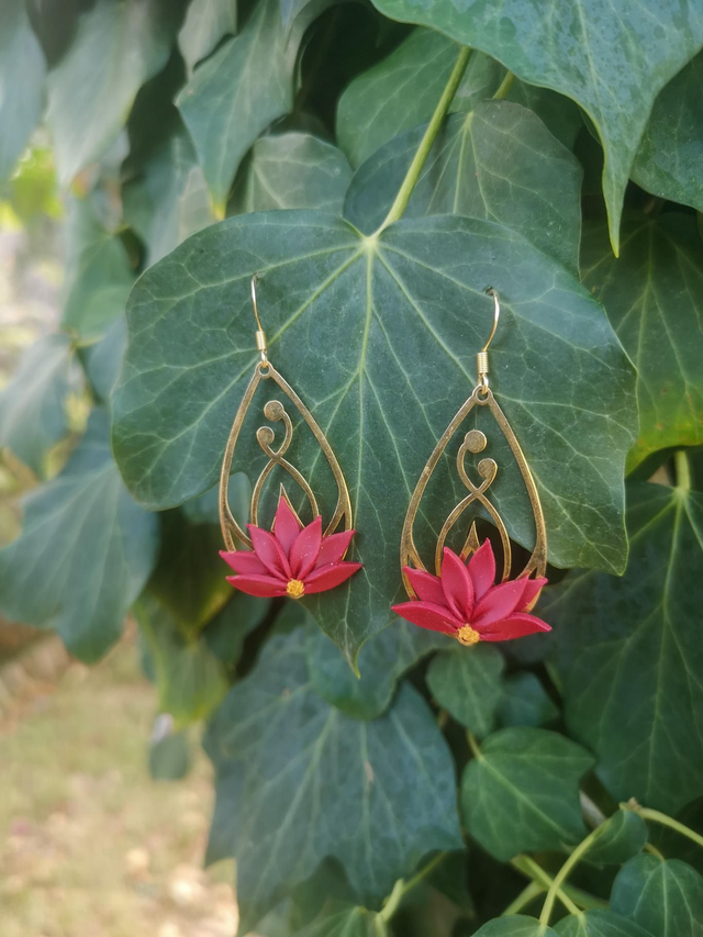 Collection Florale Pétale Pourpre - Boucles d'oreilles Flavia