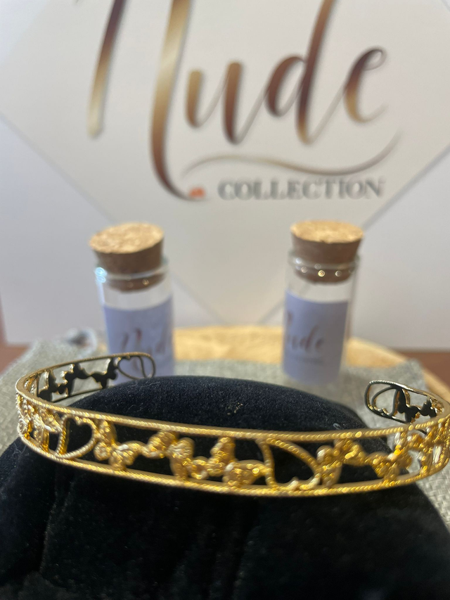 Bracelet Jonc GOLD Feuilles &amp; Cœur – Plaqué Or 14 Carats – Collection NUDE