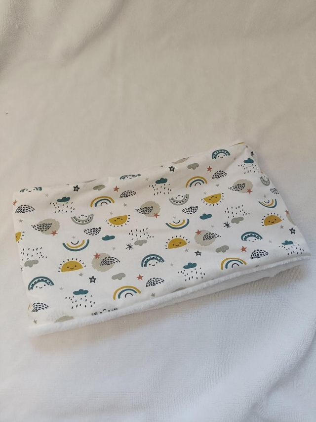 Tour de cou arc en ciel bleu et jaune