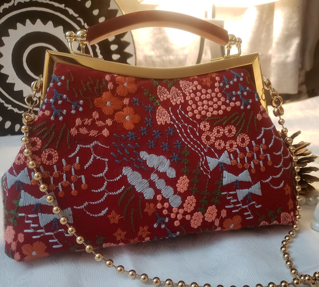 Garden Embroidery - Golden Handle - Red Version