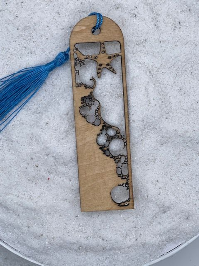 Marque page Petite Etoile de mer et bord de plage.