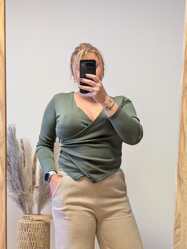 Ref T002 top étoile kaki 34/40