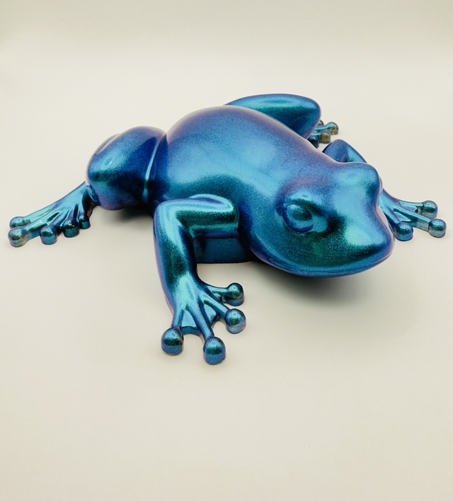 Grenouille holographique en résine 