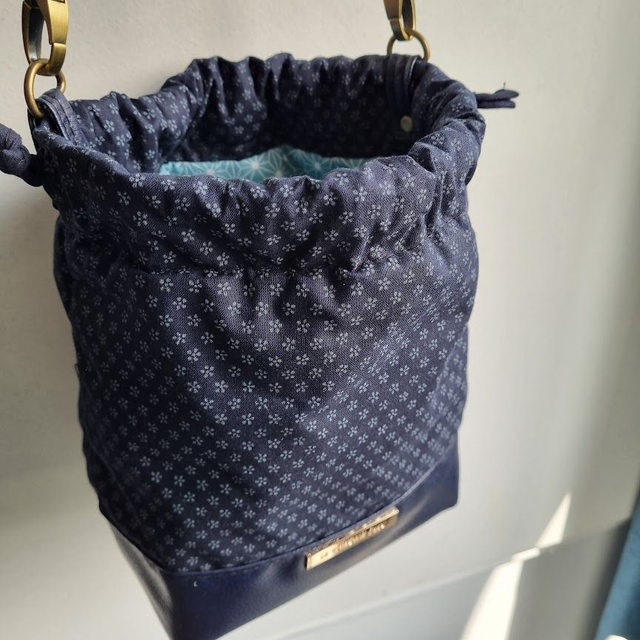 Baluchon "Kiko" & simili cuir bleu marine