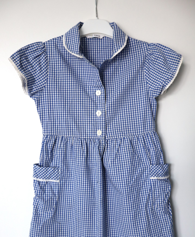 Gingham summer dress with buttons