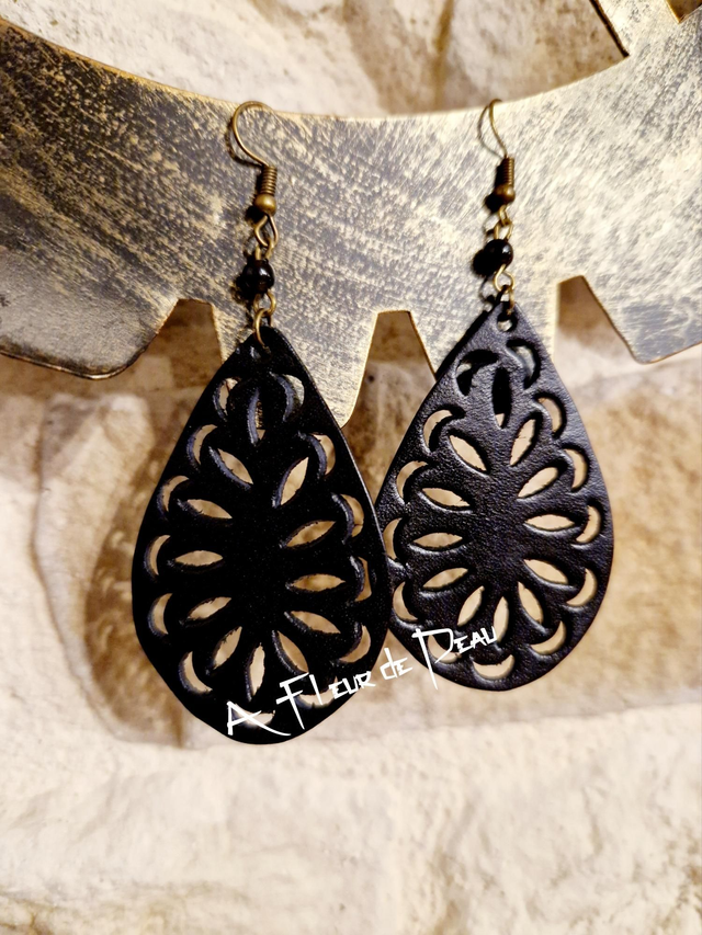Boucles d&#039;oreilles en cuir
