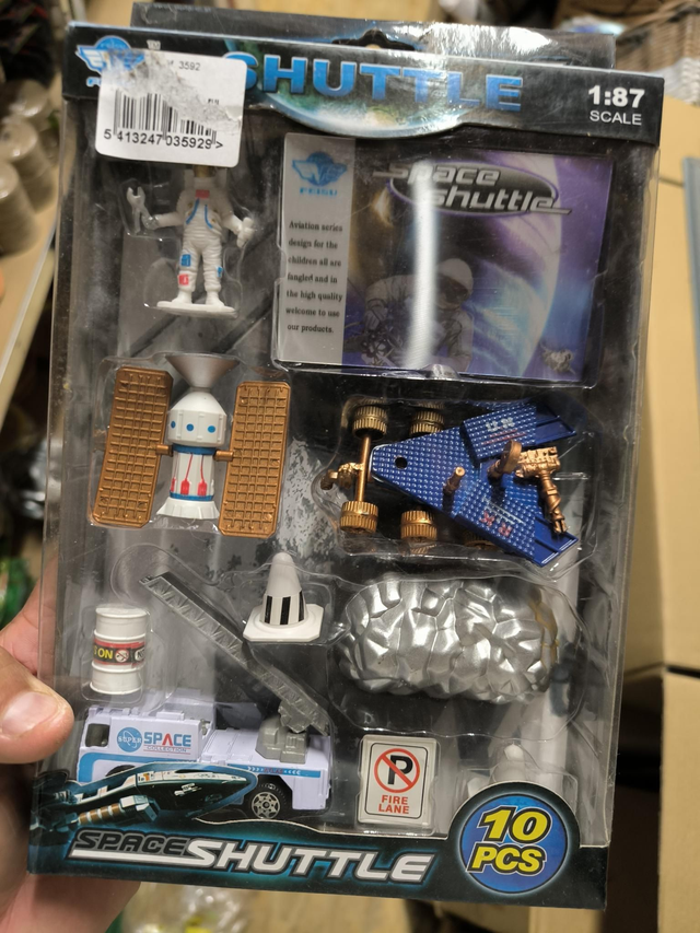 COFFRET VEHICULE DE L'ESPACE 10 PIECES