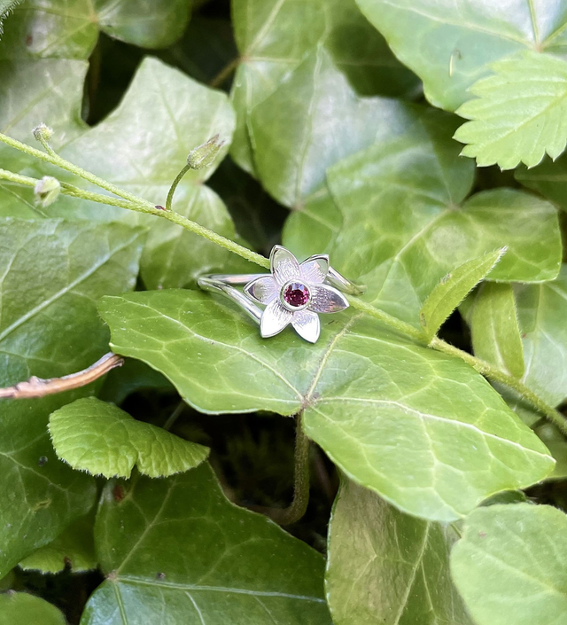 🌸 Bague Iféa - Grenat rhodolite