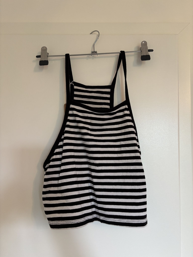Crop top rayé noir et blanc (85)